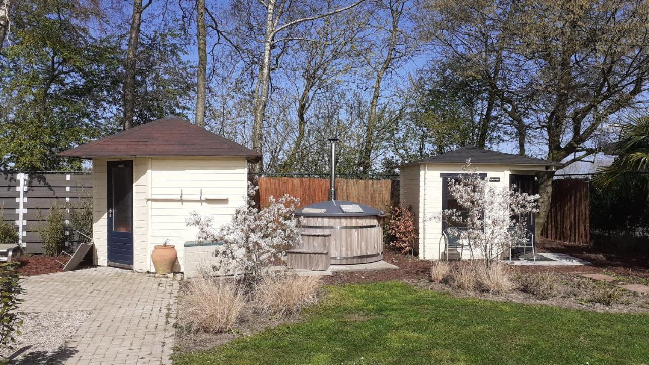 Stellechalets Op Vakantiepark Stelleplas - Heinkenszand Exterior photo